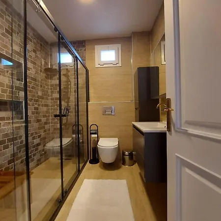 Yalikavak Lueks Otel *